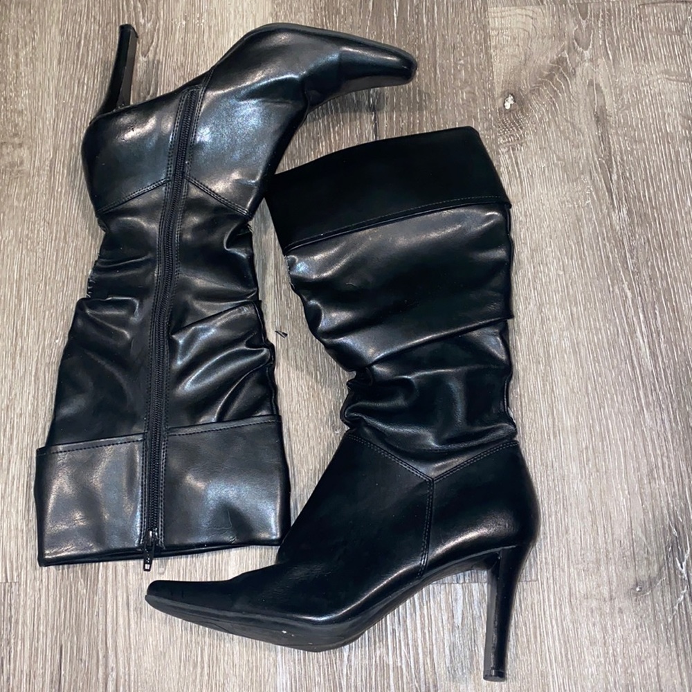 Heeled boot by White Mt.